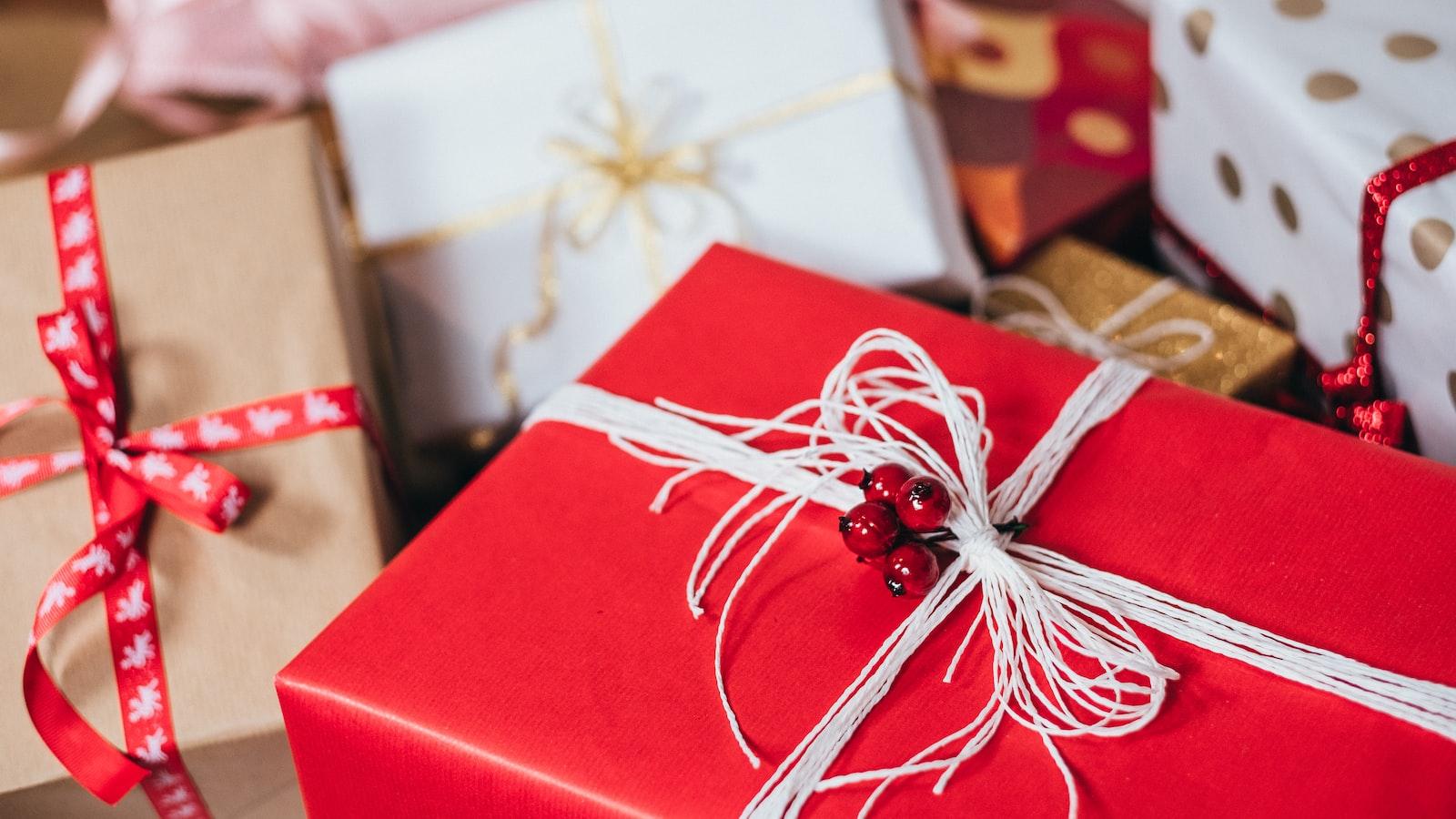 Unlocking the Power ‍of Social Media: Brands' Secret Gift-Giving Spree Revealed